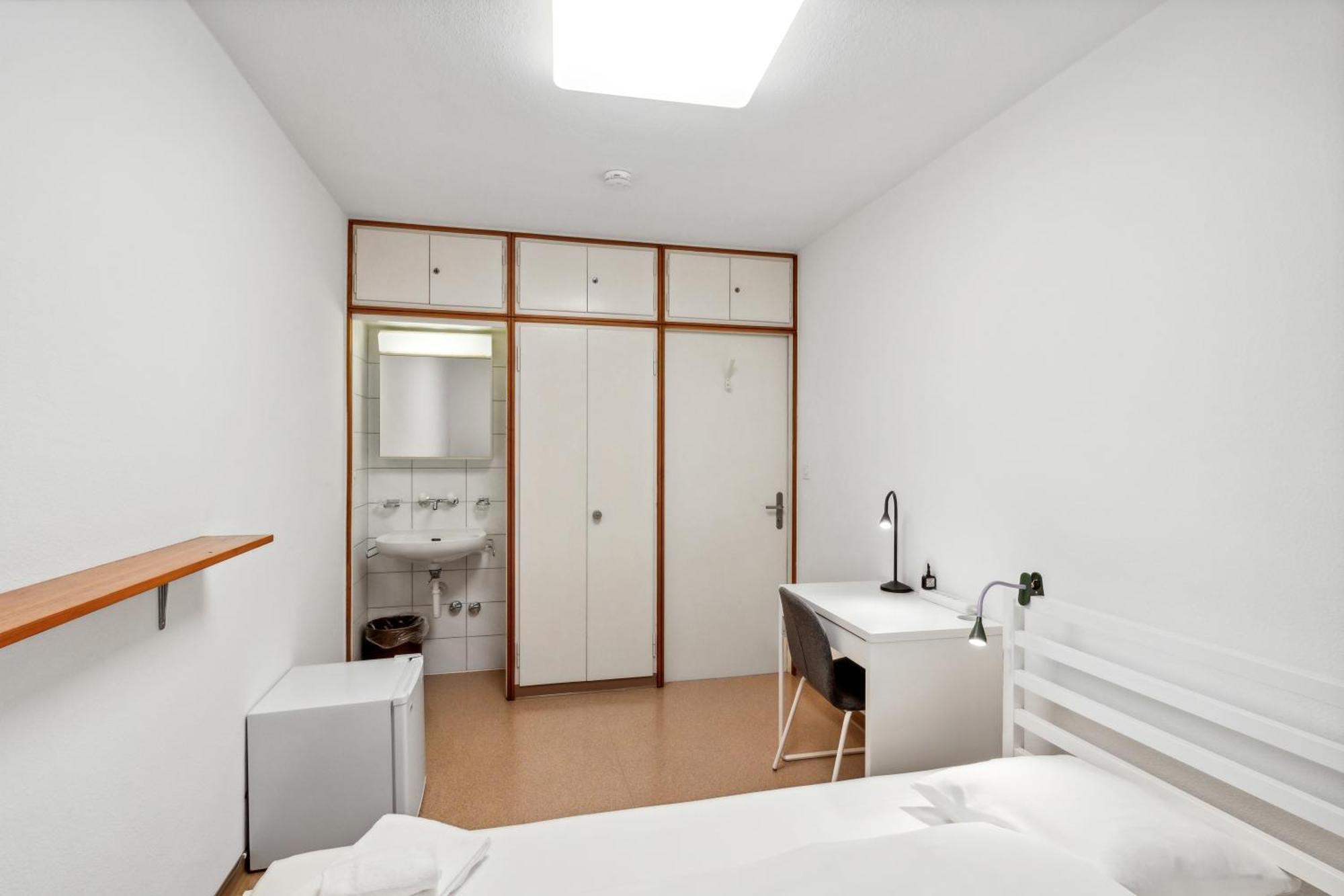 Betahouse Self-Check In Hostel Zurich Exterior photo